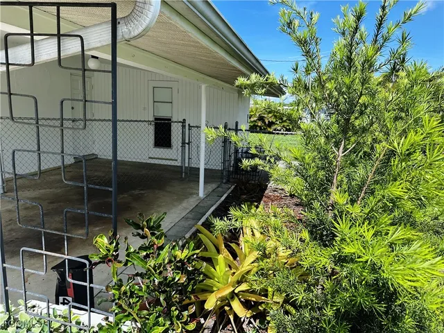 $264,900 | 4360 Deleon Street, Fort Myers, FL 33901