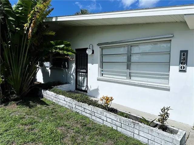 $264,900 | 4360 Deleon Street, Fort Myers, FL 33901