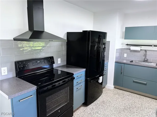 $264,900 | 4360 Deleon Street, Fort Myers, FL 33901