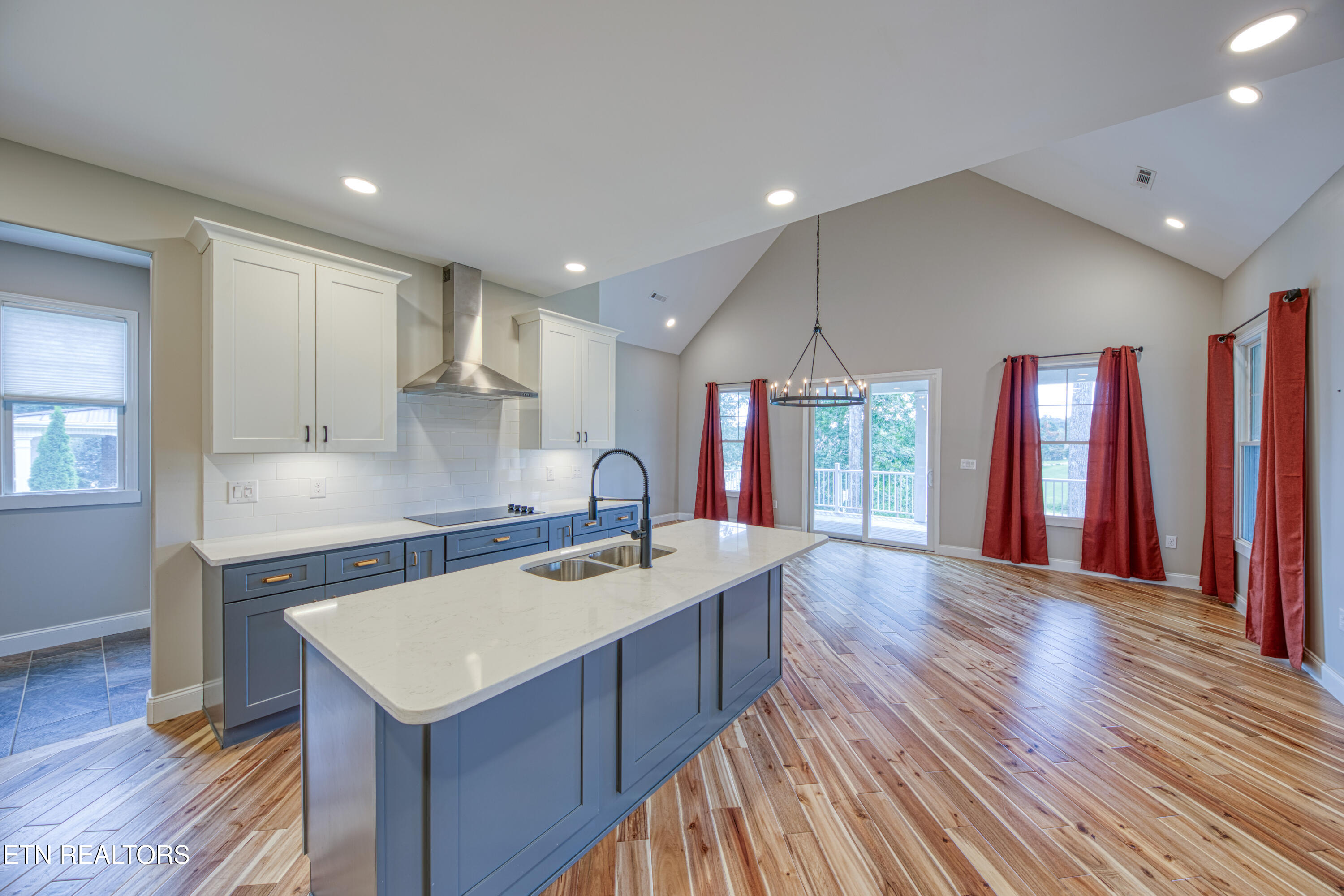 322 Blount Circle Rutledge, TN 37861 - Photo 15 of 59 0H3A6201_51