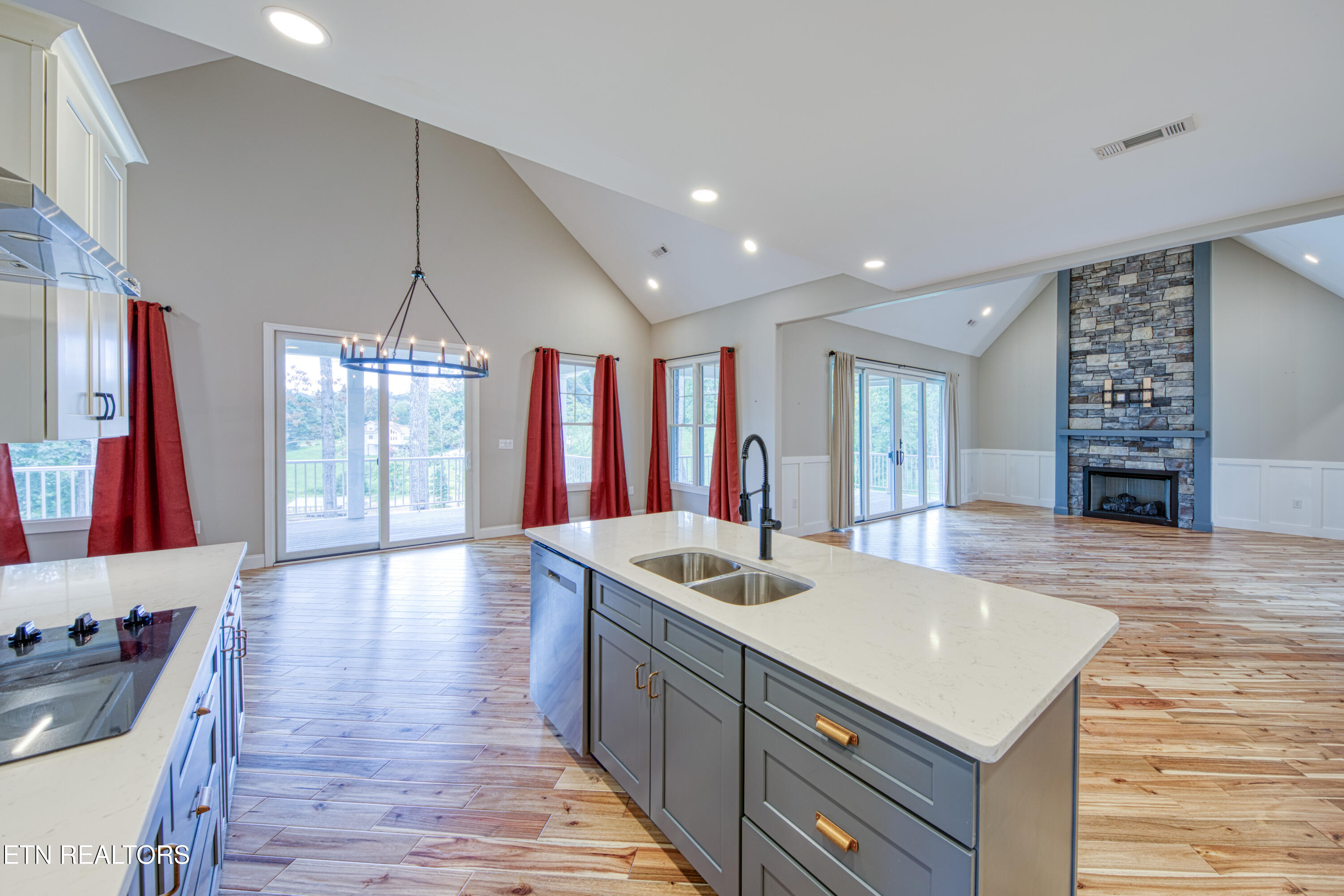 322 Blount Circle Rutledge, TN 37861 - Photo 16 of 59 0H3A6206_52