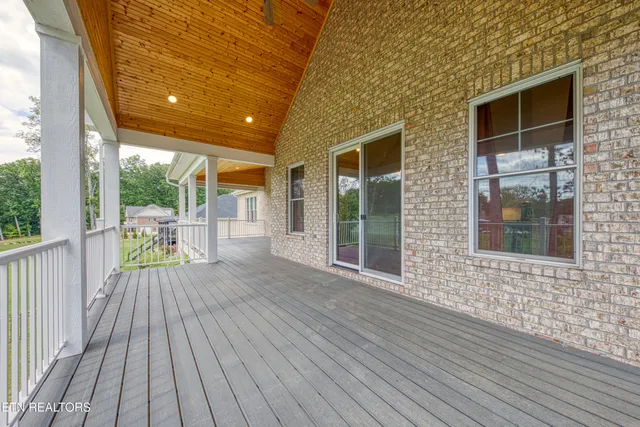 $950,000 | 322 Blount Circle, Rutledge, TN 37861