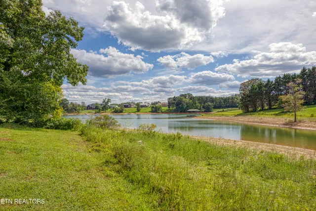 $950,000 | 322 Blount Circle, Rutledge, TN 37861