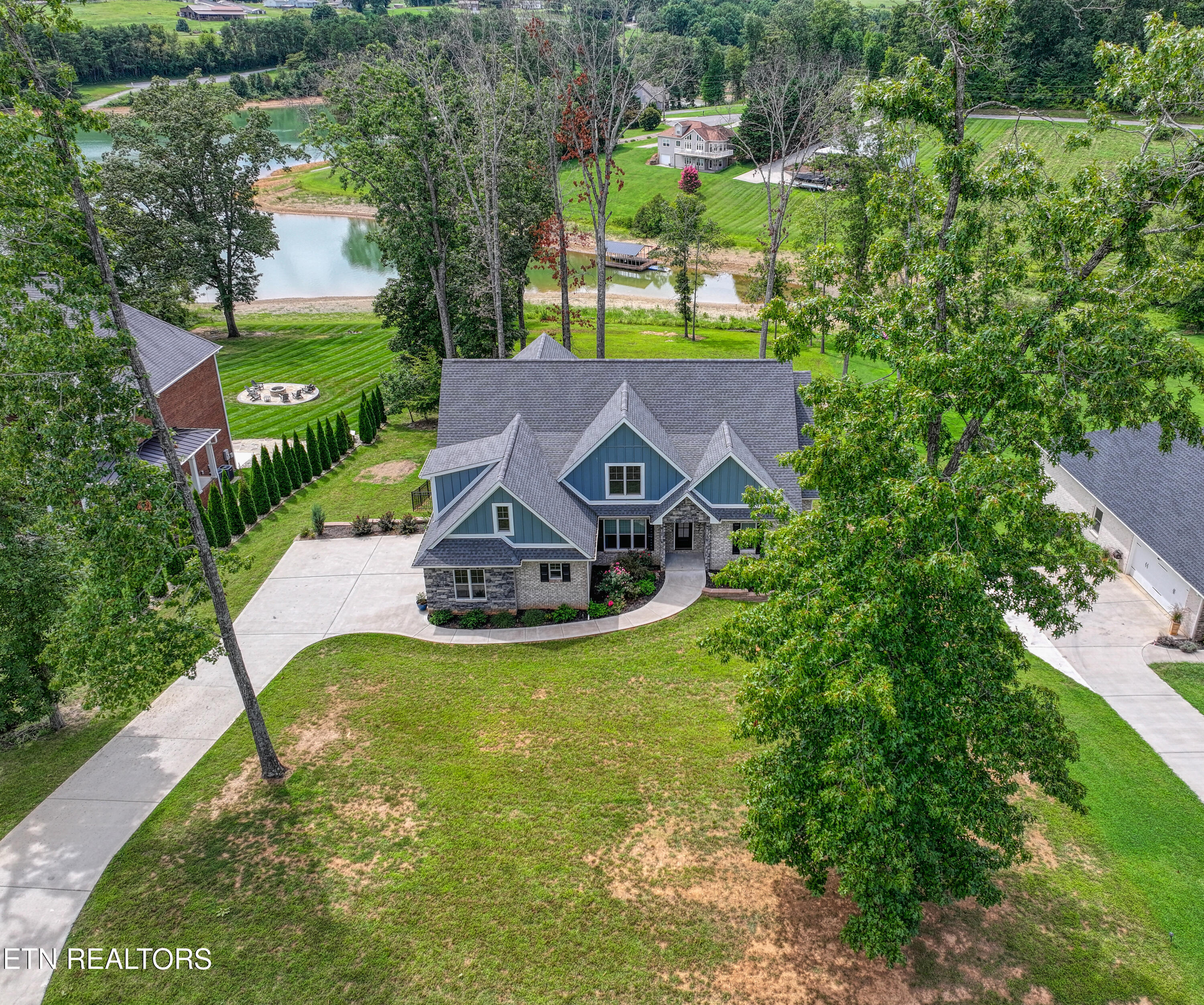 322 Blount Circle Rutledge, TN 37861 - Photo 55 of 59 DJI_20250825143407_0939_D_107