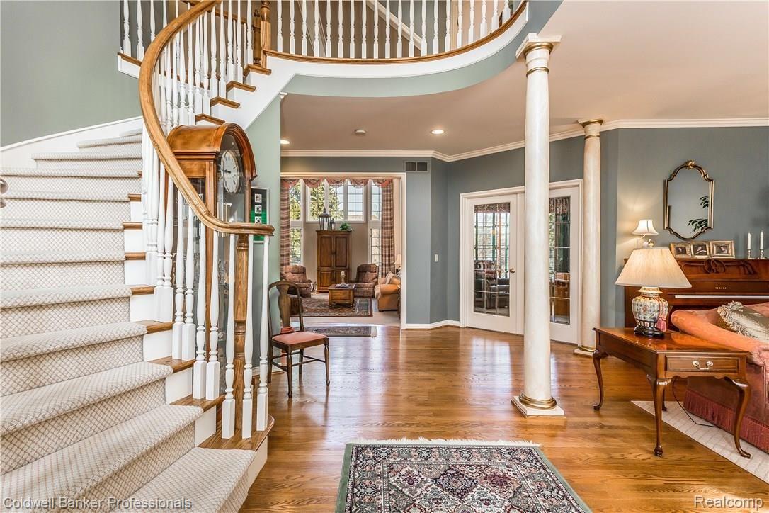 1391 Pebble Ridge Drive Rochester, MI 48307 - Photo 8 of 99 011-Foyer-3730086-large.jpg