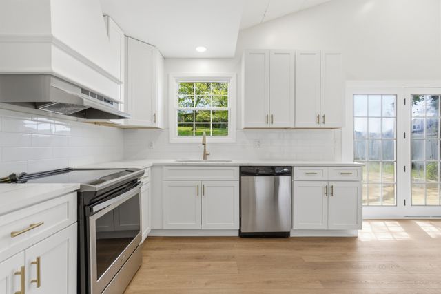 $690,000 | 4035 Kings Lane, Nashville, TN 37218