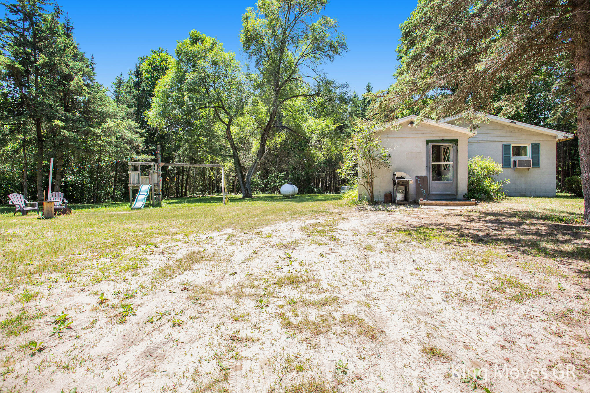 4143 Johnson Road Gowen, MI 49326 - Photo 2 of 18 8L9A3491