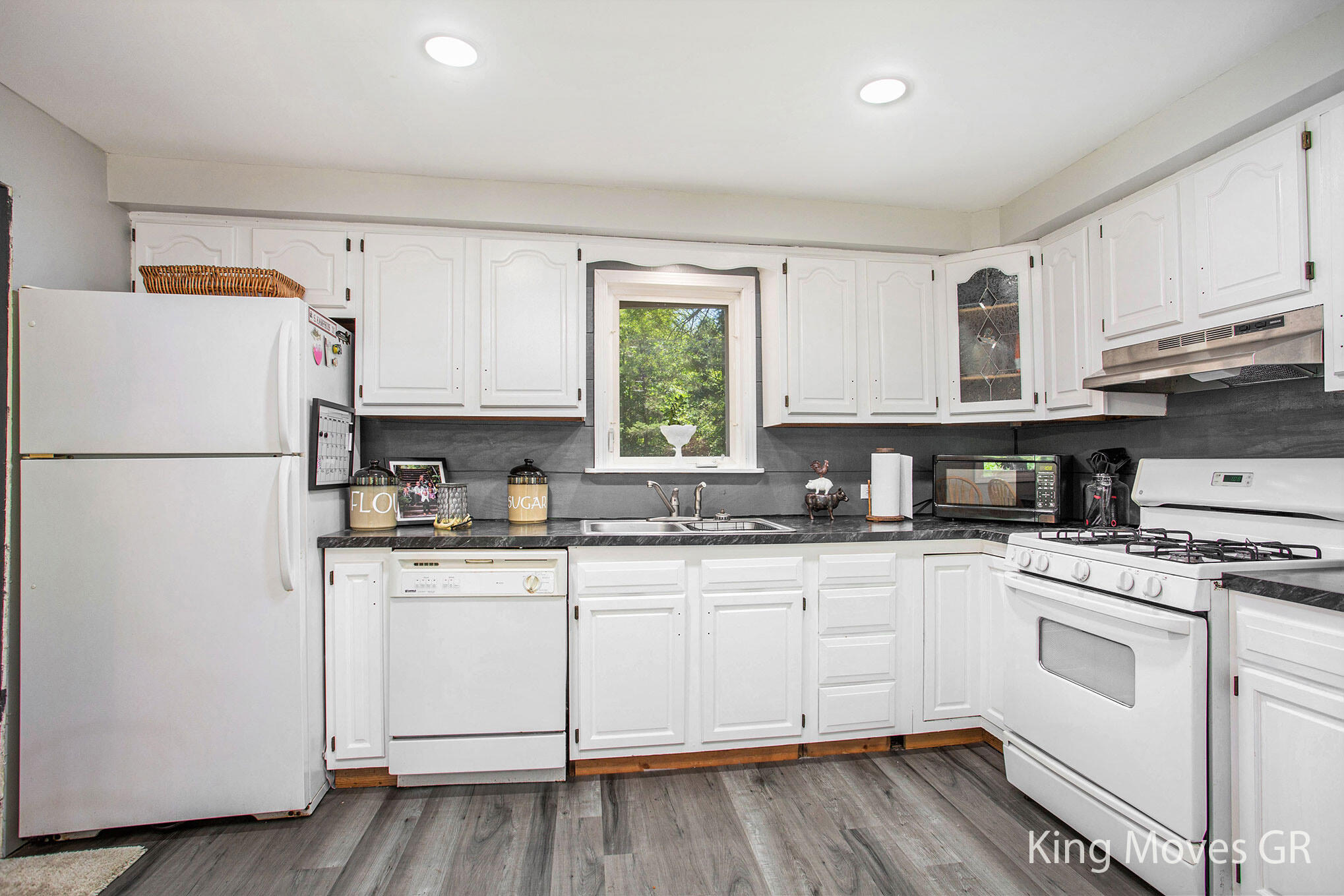 4143 Johnson Road Gowen, MI 49326 - Photo 5 of 18 8L9A3464