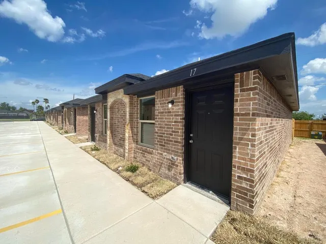 $895 | 1105 West Kennedy Street, Unit 17, Pharr, TX 78577