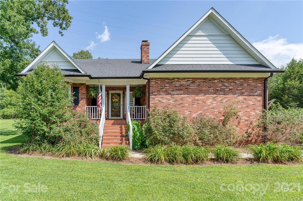2205 Lancaster Avenue, Unit R40 Monroe, NC 28112 - Photo 1 of 24 Gallery Image 1