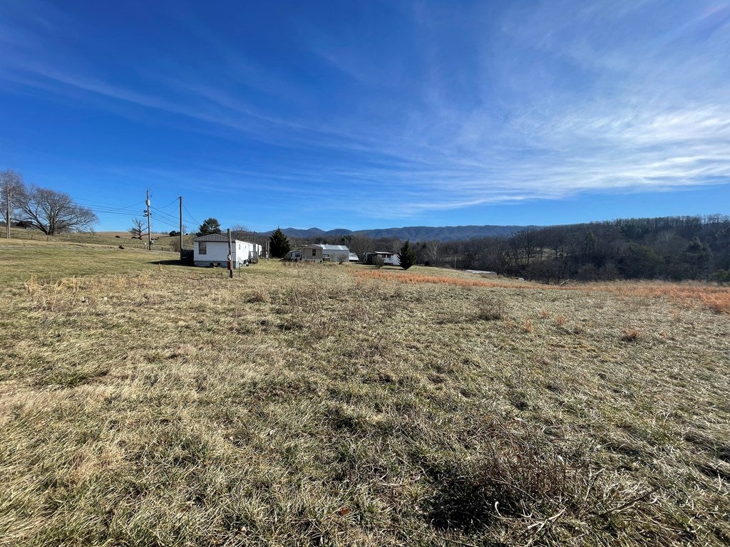 15586 Bishop Road Chilhowie, VA 24319 - Photo 33 of 71 Gallery Image 33
