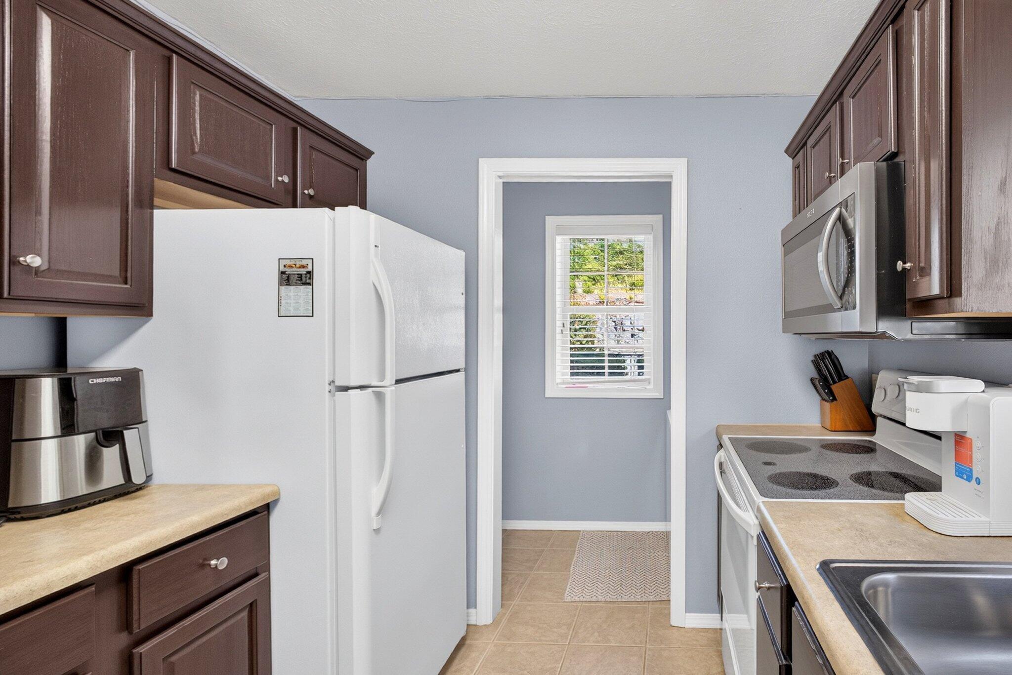 11 Par Lane, Unit 3 Reeds Spring, MO 65737 - Photo 6 of 28 7 (2)