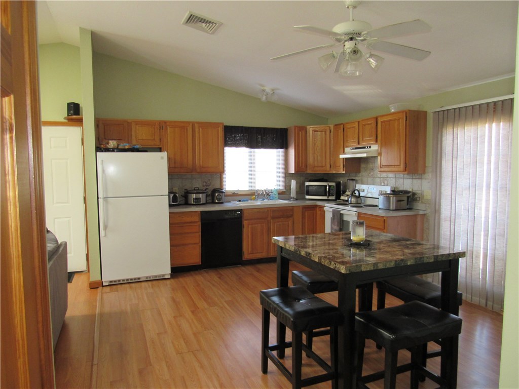 343 Knight Street Woonsocket, RI 02895 - Photo 5 of 25 Rear unit kitchen/dinning area