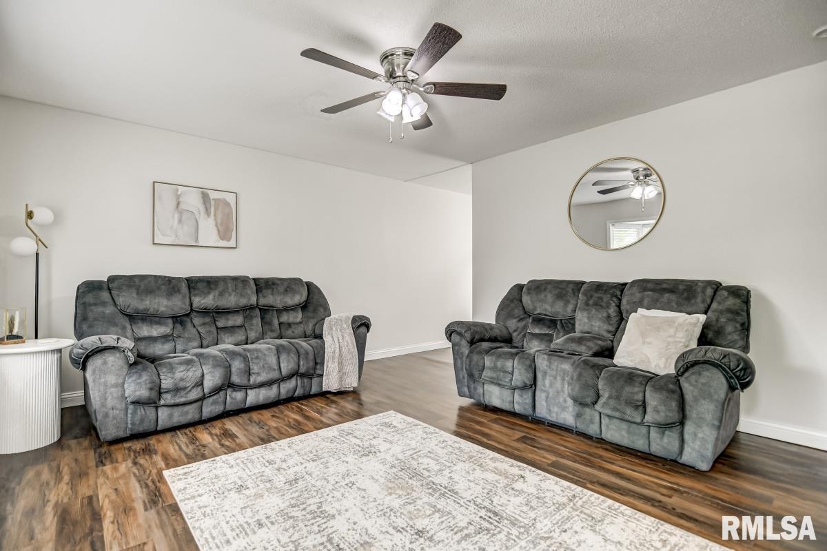 78 Dawn Drive Springfield, IL 62702 - Photo 8 of 34