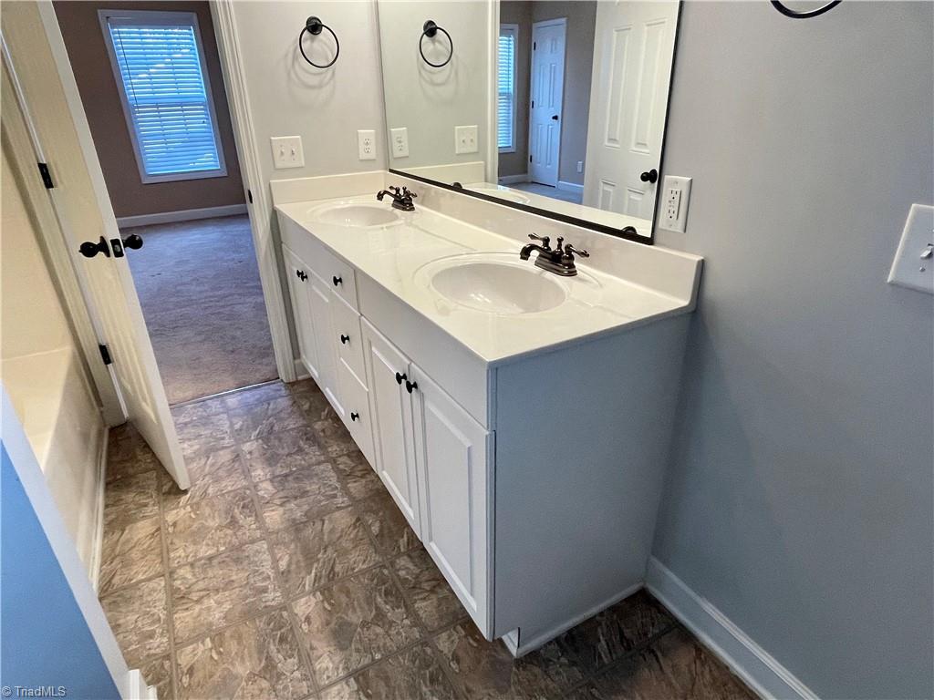 118 Logan Riley Road Thomasville, NC 27360 - Photo 9 of 19 Gallery Image 9