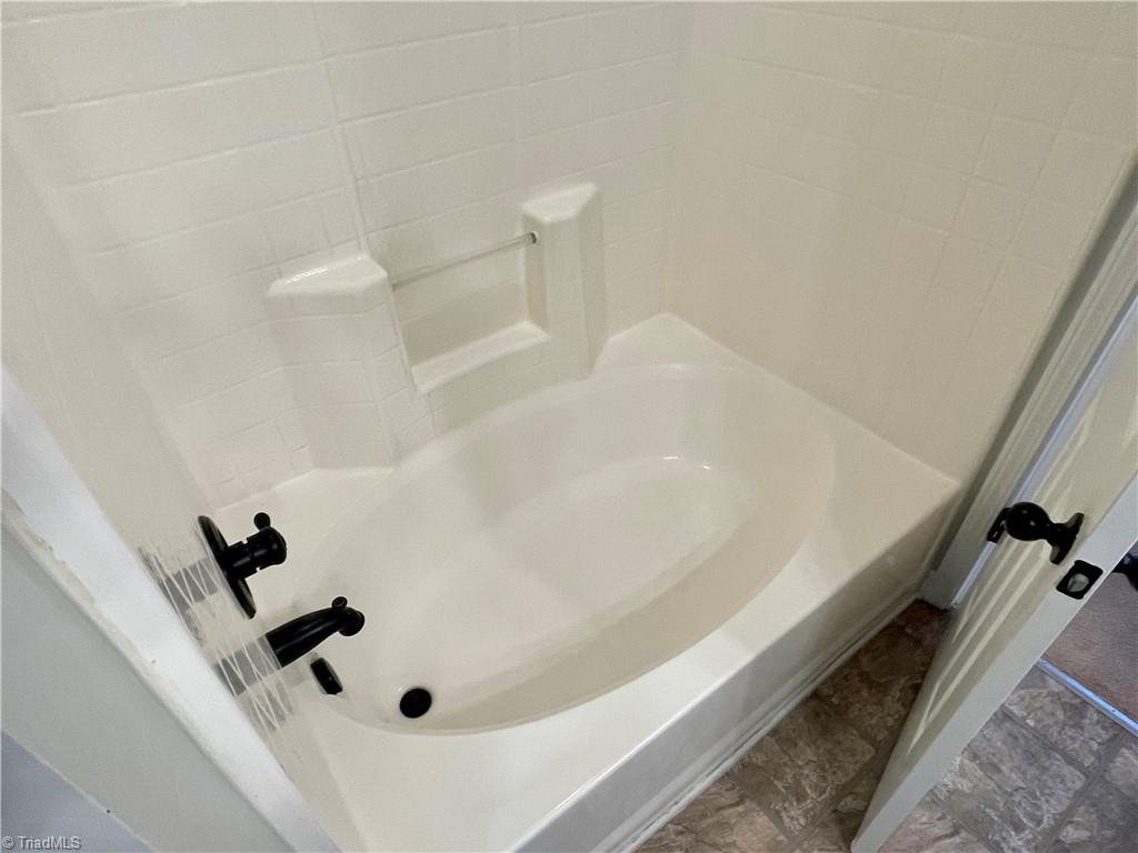 118 Logan Riley Road Thomasville, NC 27360 - Photo 10 of 19 Gallery Image 10
