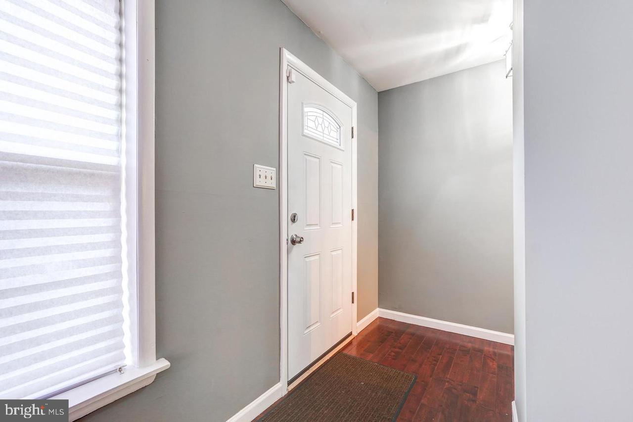 7610 Carissa Lane Laurel, MD 20707 - Photo 7 of 33