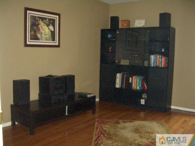 35 Burnham Road East Brunswick, NJ 08816 - Photo 19 of 25 Gallery Image 19