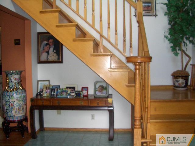 35 Burnham Road East Brunswick, NJ 08816 - Photo 3 of 25 Gallery Image 3