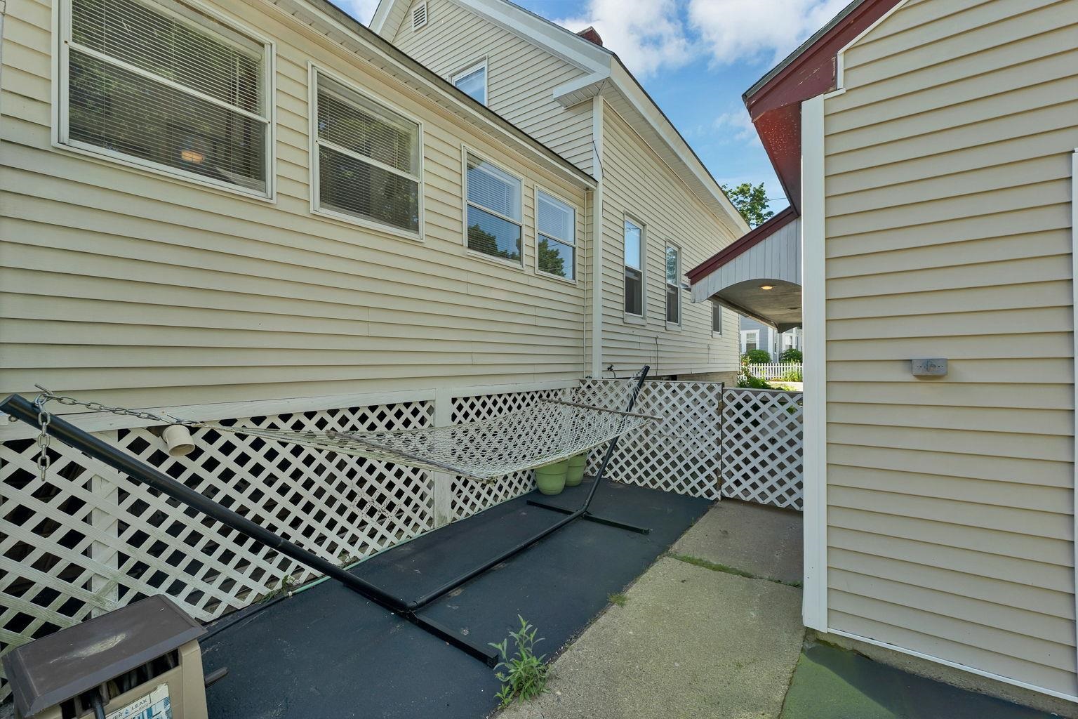 19 Monroe Street Concord, NH 03301 - Photo 16 of 60