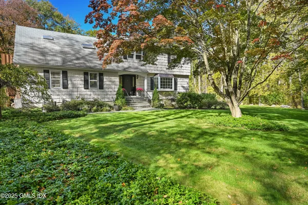 $2,750,000 | 38 Bedford Road, Greenwich, CT 06831
