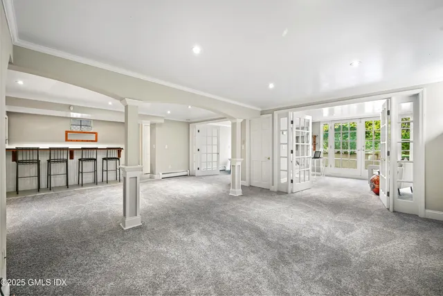 $2,995,000 | 38 Bedford Road, Greenwich, CT 06831