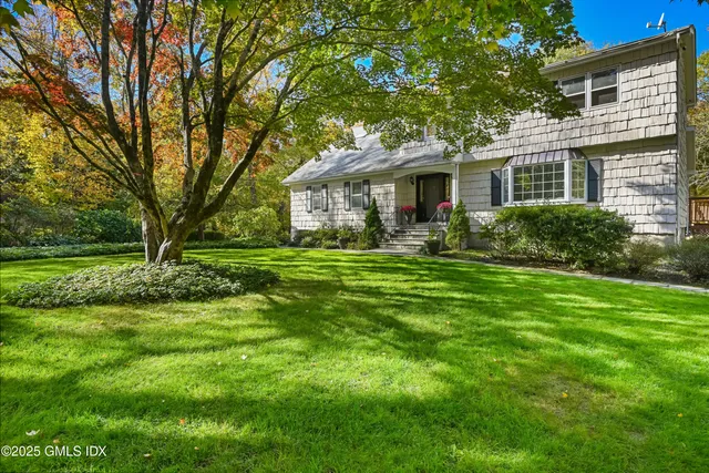 $2,995,000 | 38 Bedford Road, Greenwich, CT 06831