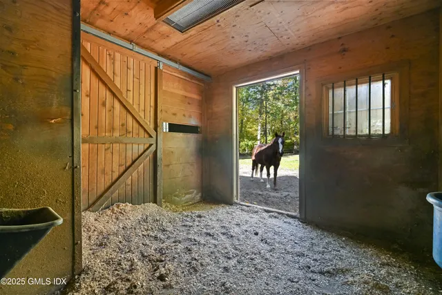 $2,995,000 | 38 Bedford Road, Greenwich, CT 06831