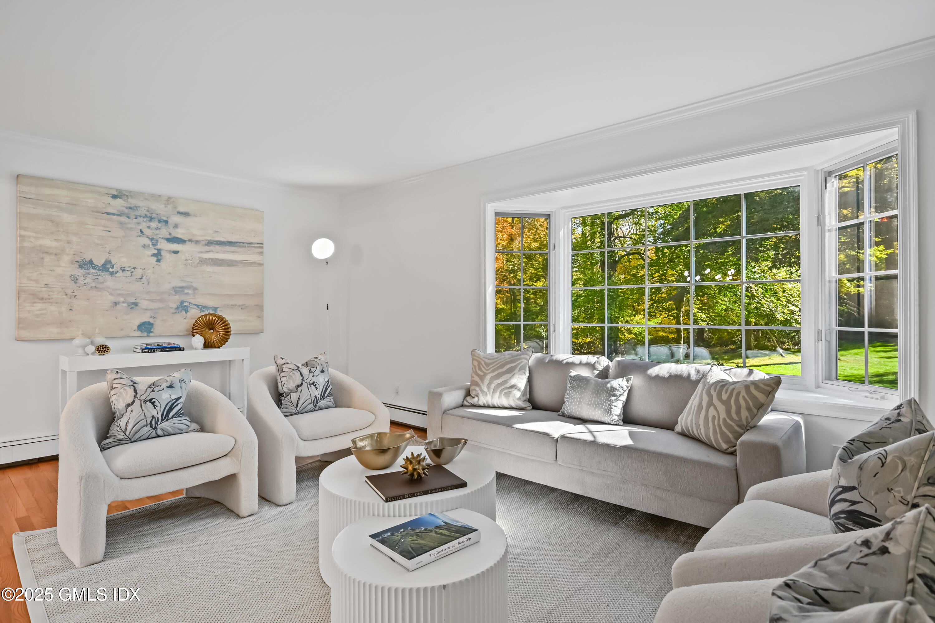 38 Bedford Road Greenwich, CT 06831 - Photo 8 of 33 Living room