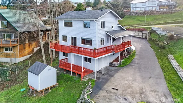 $575,000 | 320 North Street, Sequim, WA 98382