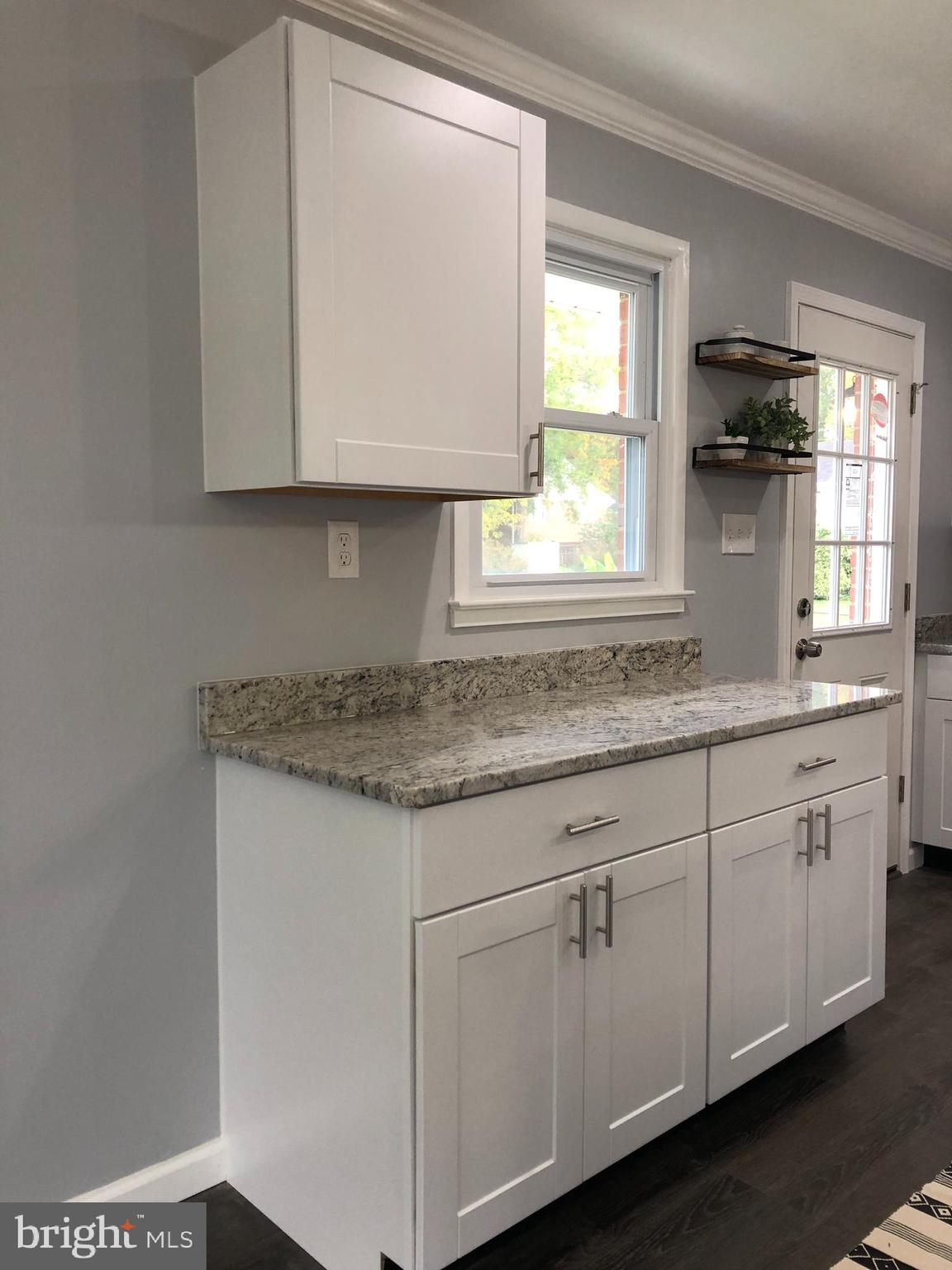 5205 Inverchapel Road Springfield, VA 22151 - Photo 8 of 43