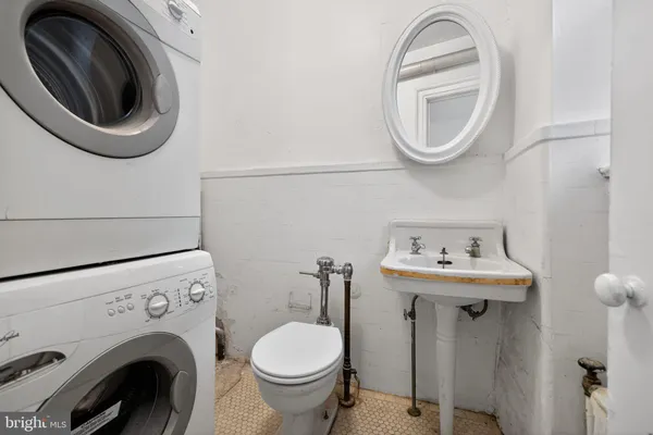 $459,000 | 4621 Pine Street, Unit G210, Philadelphia, PA 19143