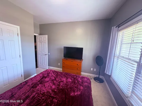 $2,000 | 174 Moonstone Court, Jacksonville, NC 28546