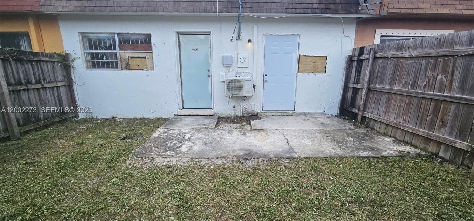 3932 Northwest 207 St Road Miami Gardens, FL 33055 - Photo 3 of 19 a backyard of a house