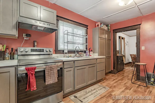 $194,000 | 728 South Dibble Street, Hastings, MI 49058