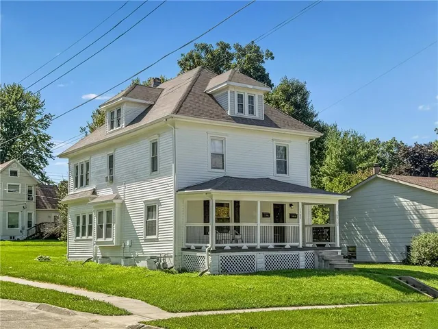 $204,500 | 1302 North Mulberry Street, Maryville, MO 64468