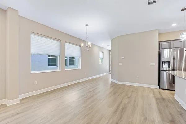 $385,900 | 13892 Kingfisher Glen Drive, Lithia, FL 33547