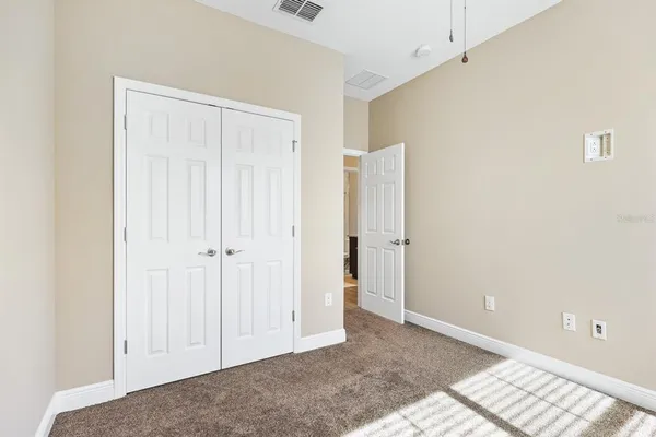 $385,900 | 13892 Kingfisher Glen Drive, Lithia, FL 33547
