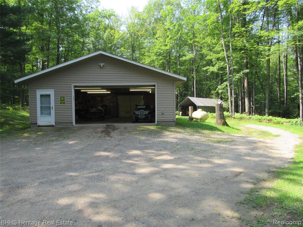 561 Ogemaw Road West Branch, MI 48661 - Photo 32 of 38