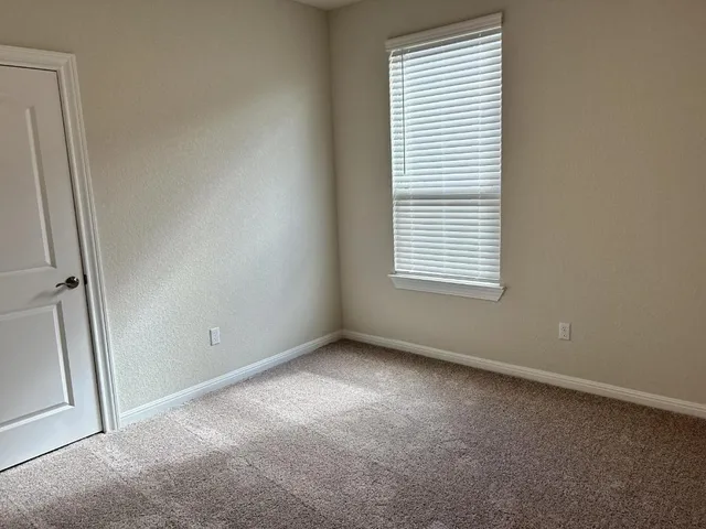 $1,995 | 26 Snowy Plover Lane, Leander, TX 78641