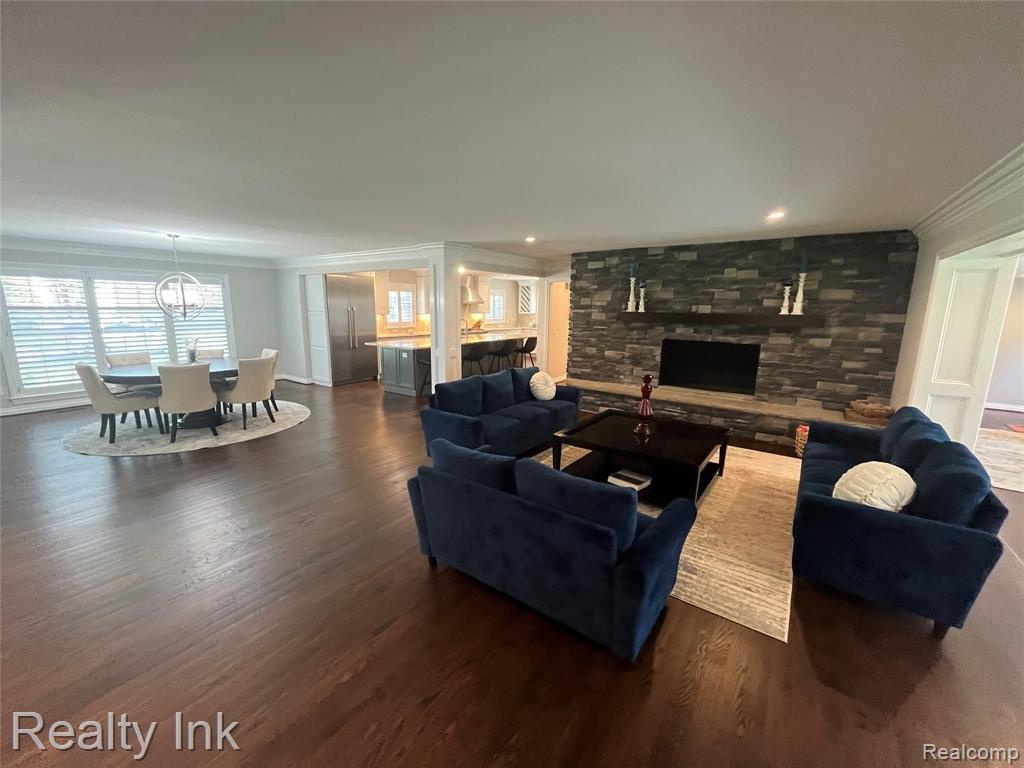 55 Stephens Road Grosse Pointe Farms, MI 48236 - Photo 15 of 35