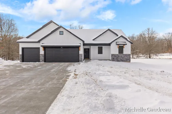 $599,900 | 3591 Leaf Lane, Freeport, MI 49325