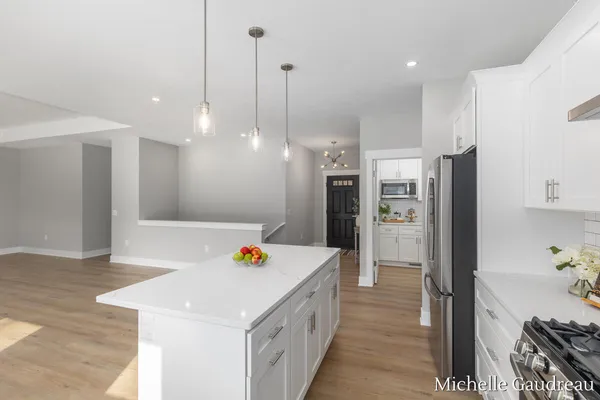 $599,900 | 3591 Leaf Lane, Freeport, MI 49325