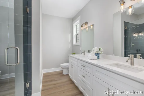 $599,900 | 3591 Leaf Lane, Freeport, MI 49325