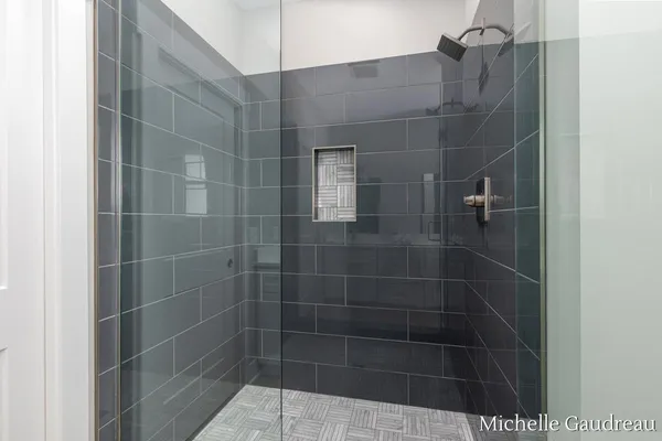 $599,900 | 3591 Leaf Lane, Freeport, MI 49325