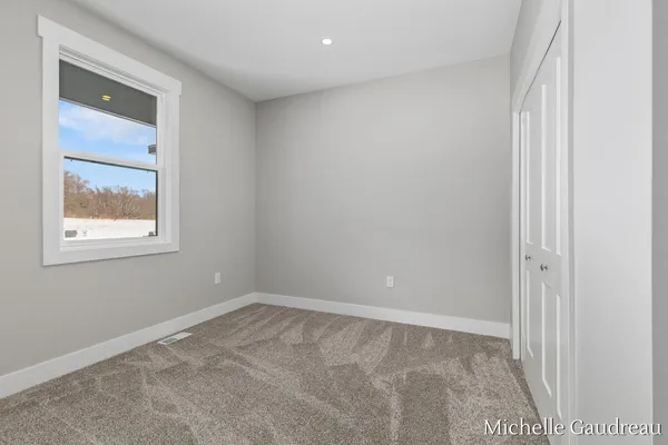 $599,900 | 3591 Leaf Lane, Freeport, MI 49325