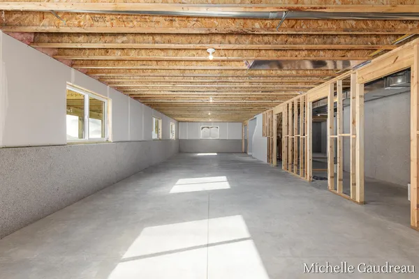 $599,900 | 3591 Leaf Lane, Freeport, MI 49325