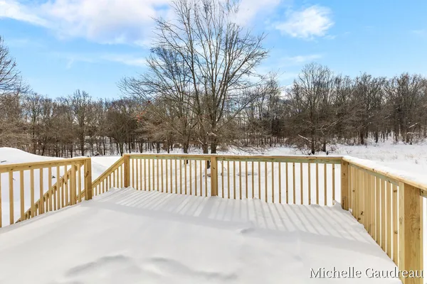 $599,900 | 3591 Leaf Lane, Freeport, MI 49325