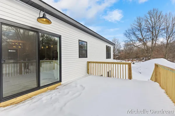 $599,900 | 3591 Leaf Lane, Freeport, MI 49325