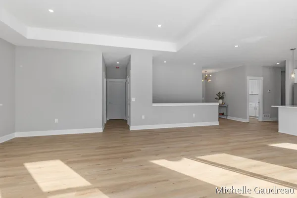 $599,900 | 3591 Leaf Lane, Freeport, MI 49325